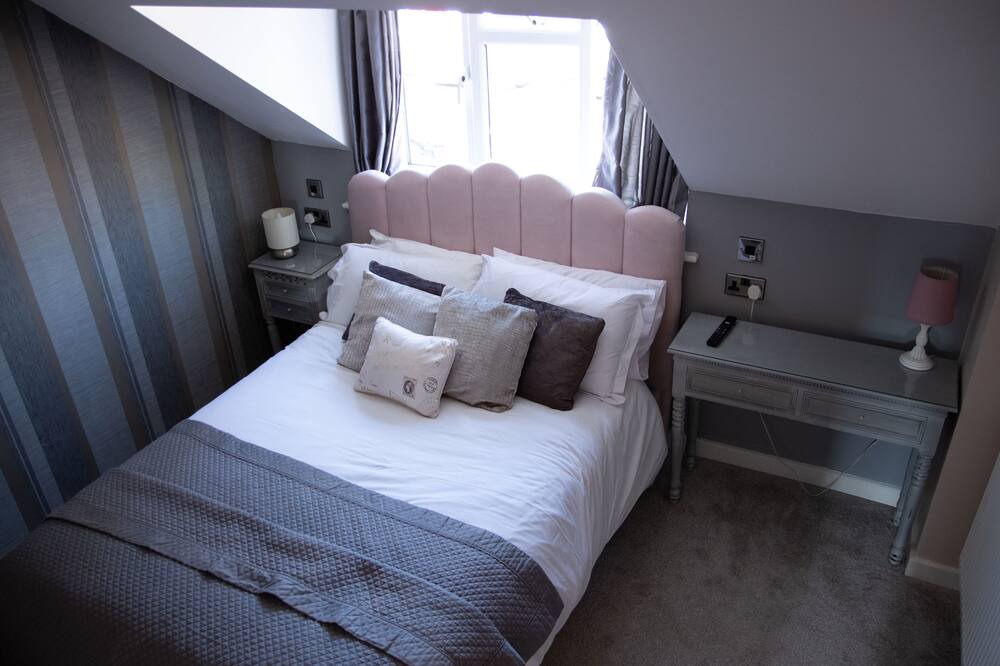 Photo of Bedroom in Stratford-upon-Avon