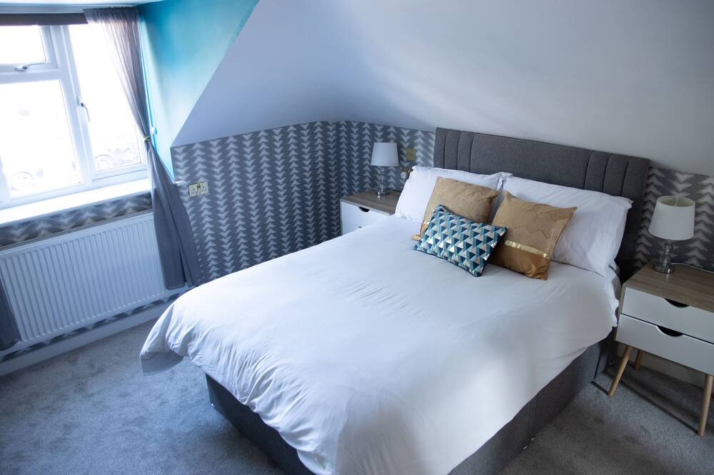 Photo of Bedroom in Stratford-upon-Avon