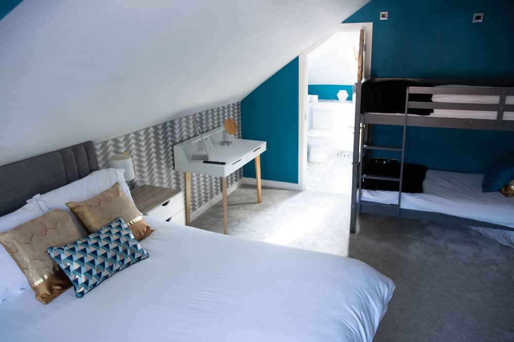 Photo of Bedroom in Stratford-upon-Avon