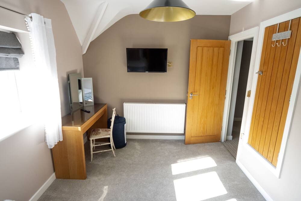 Photo of Bedroom in Stratford-upon-Avon