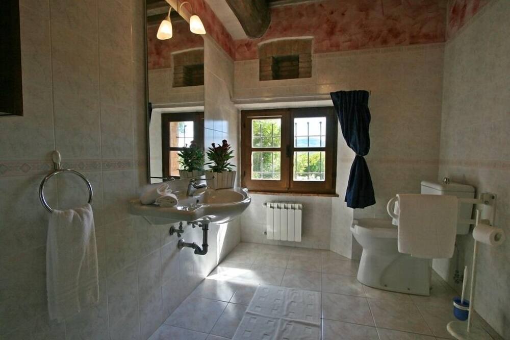 Photo of Bathroom in Radicondoli