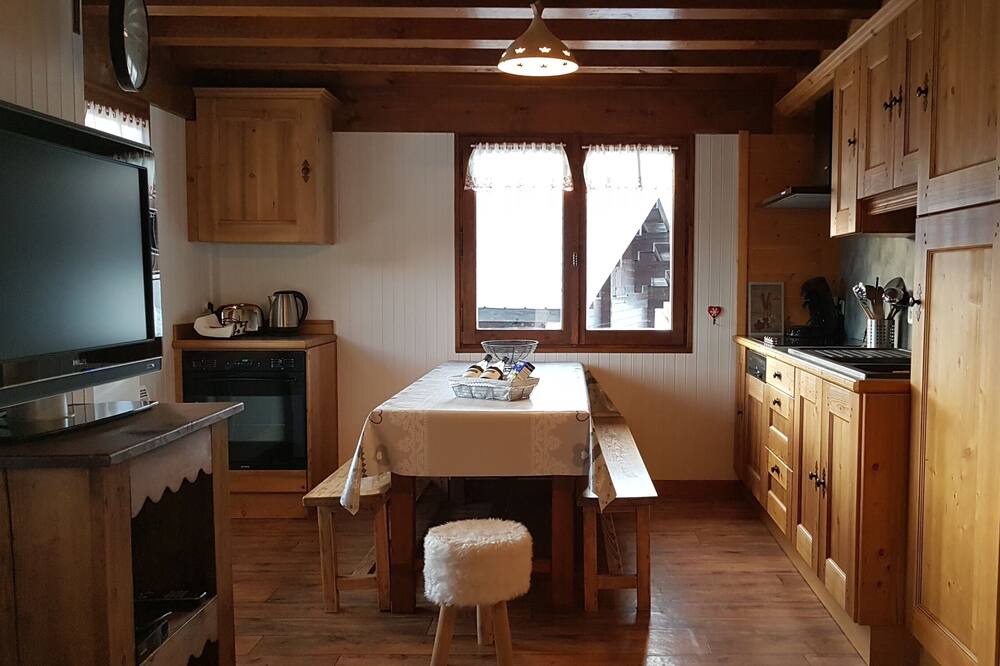 Photo of Kitchen in Les Saisies