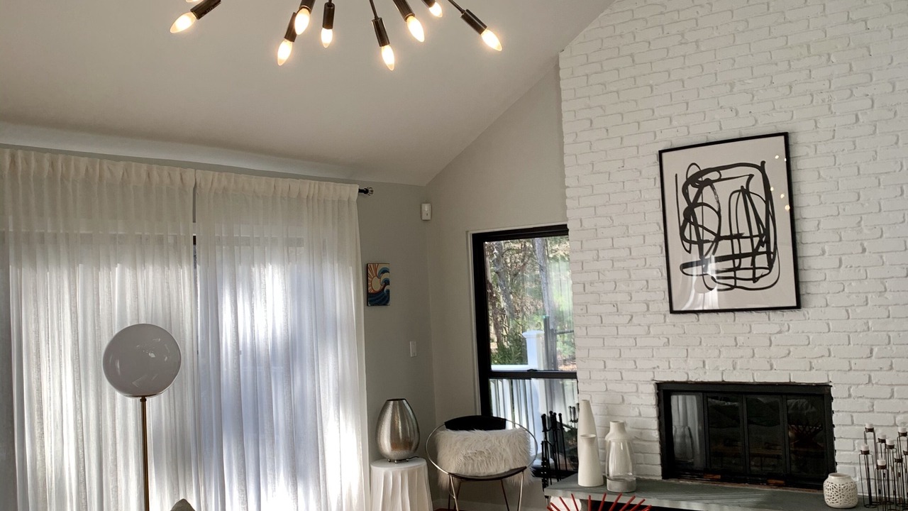 Photo of Livingroom in Northwest Harbor