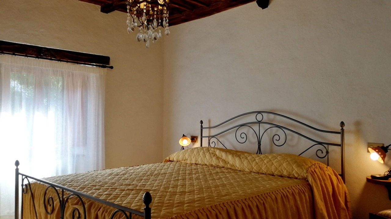 Photo of Bedroom in Firenzuola