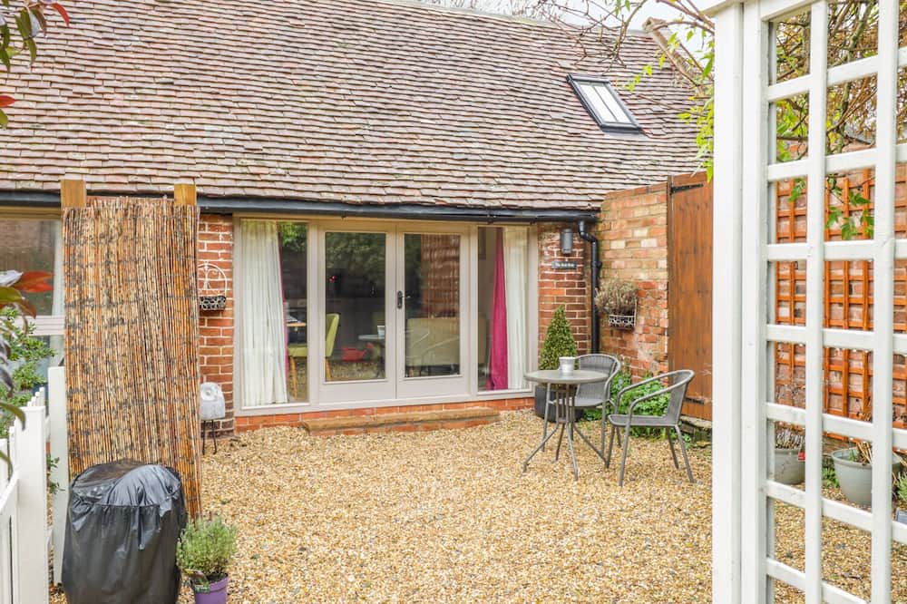Photo of Patio Balcony in Tiddington