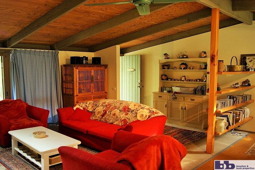 Photo of Livingroom in South Durras