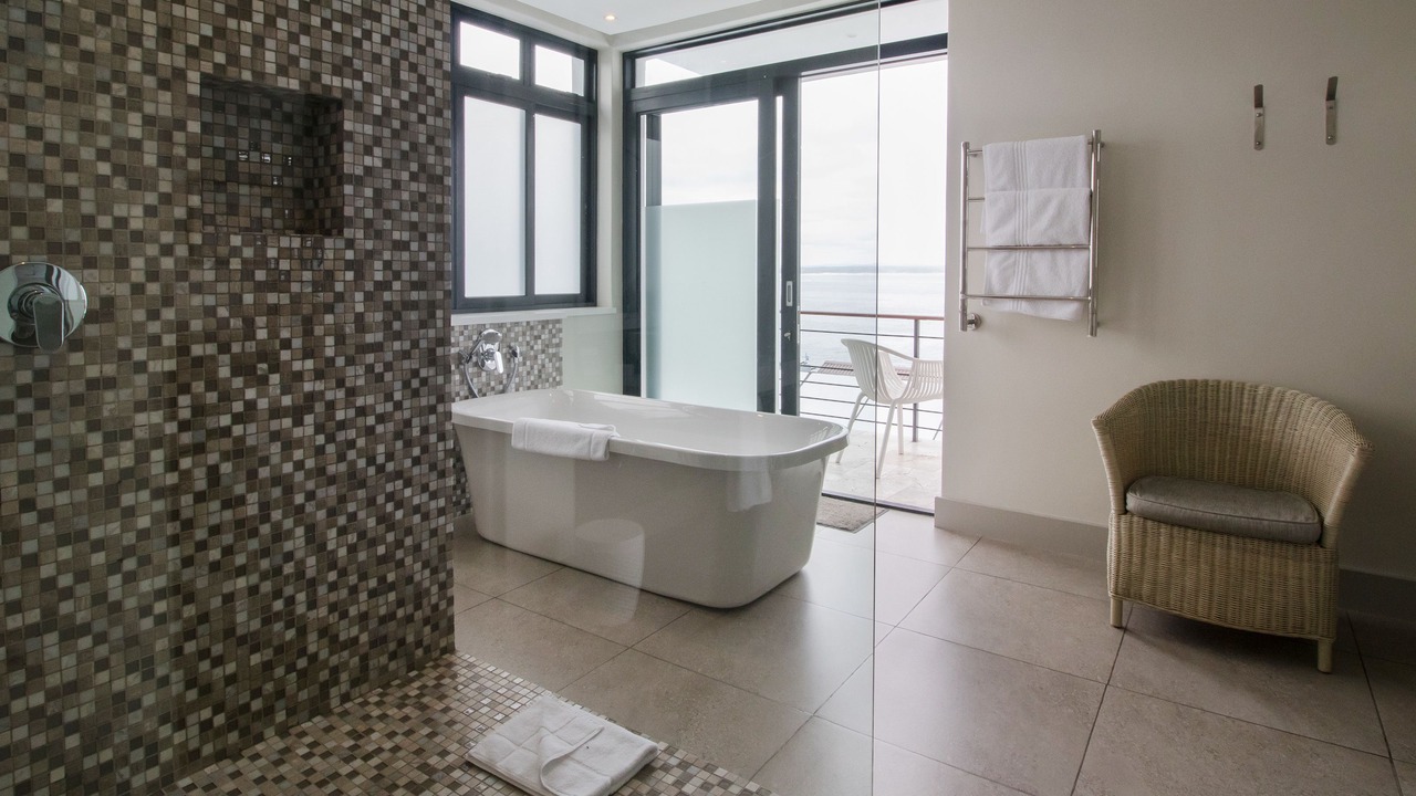 Photo of Bathroom in Hermanus City-Centre