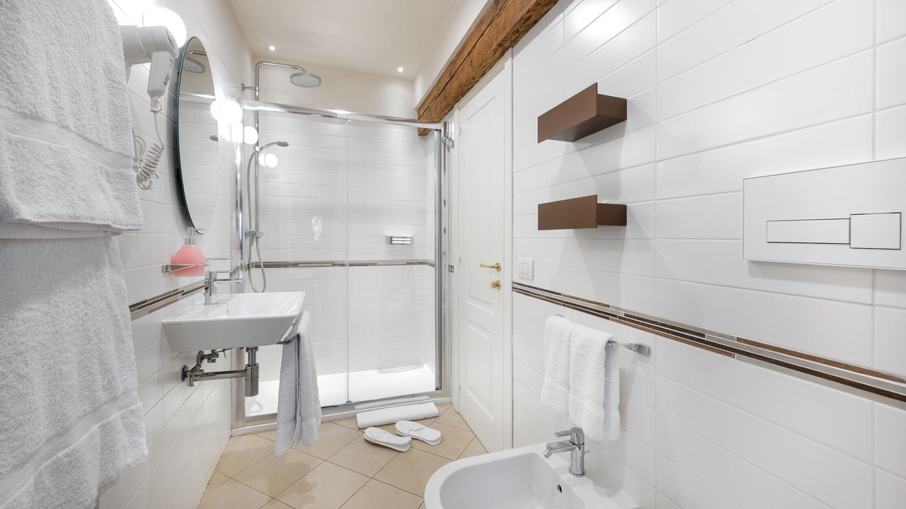Photo of Bathroom in Le Cure