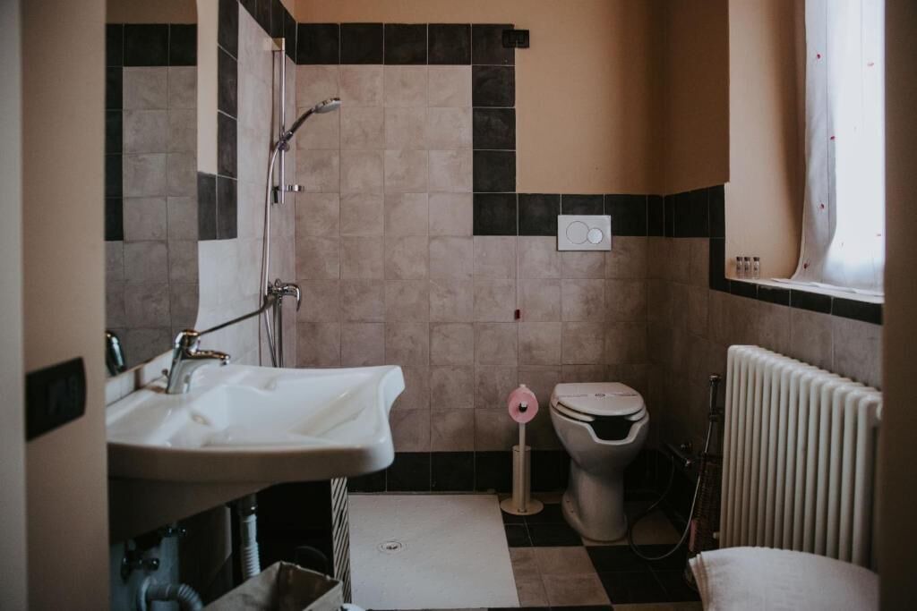 Photo of Bathroom in Villanova sullʼArda