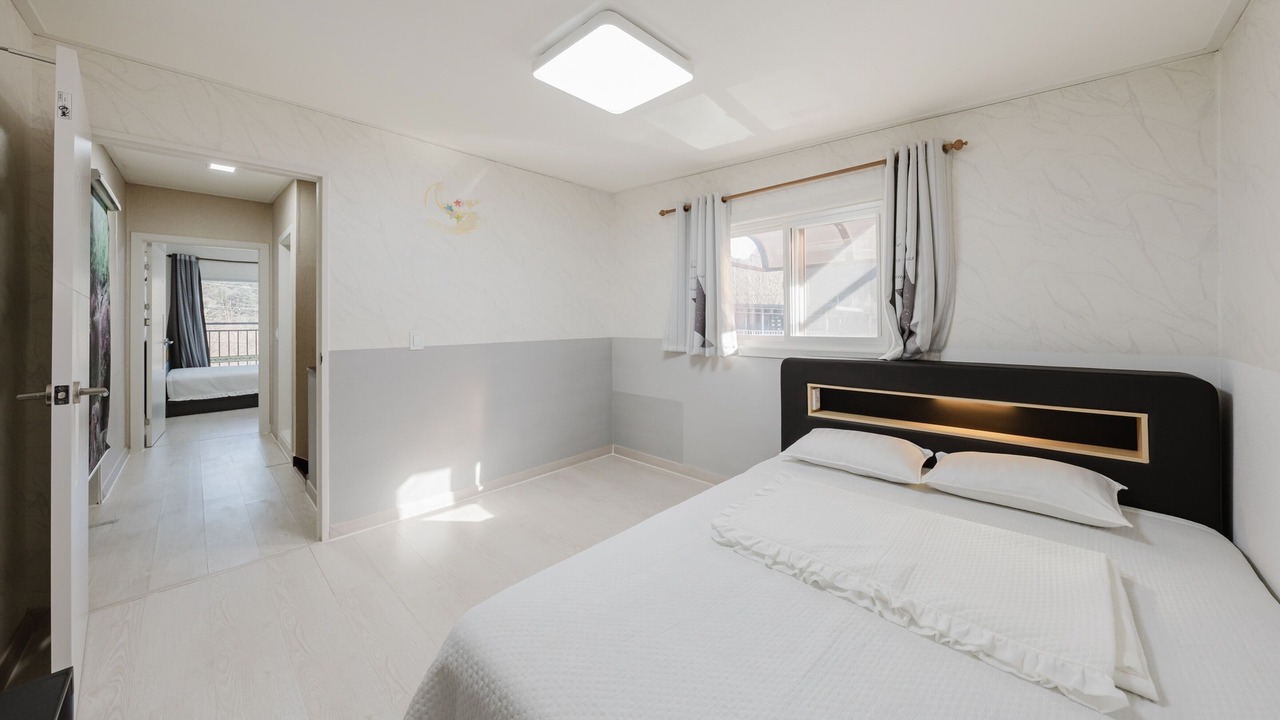 Photo of Bedroom in Deokhyeon