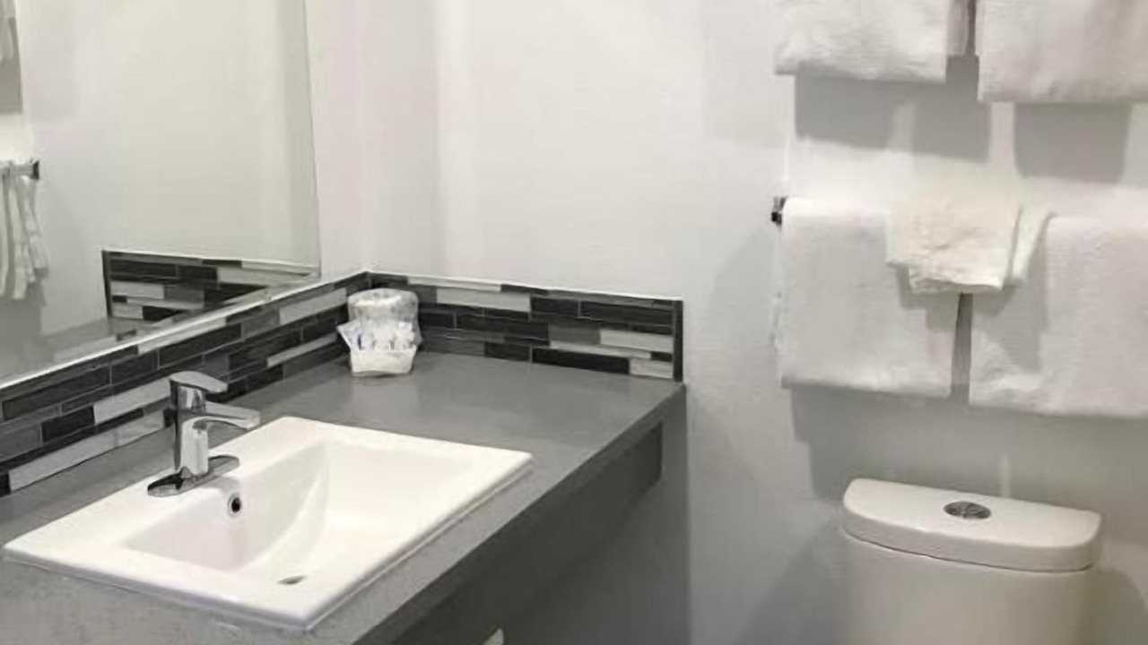 Photo of Bathroom in Ventura