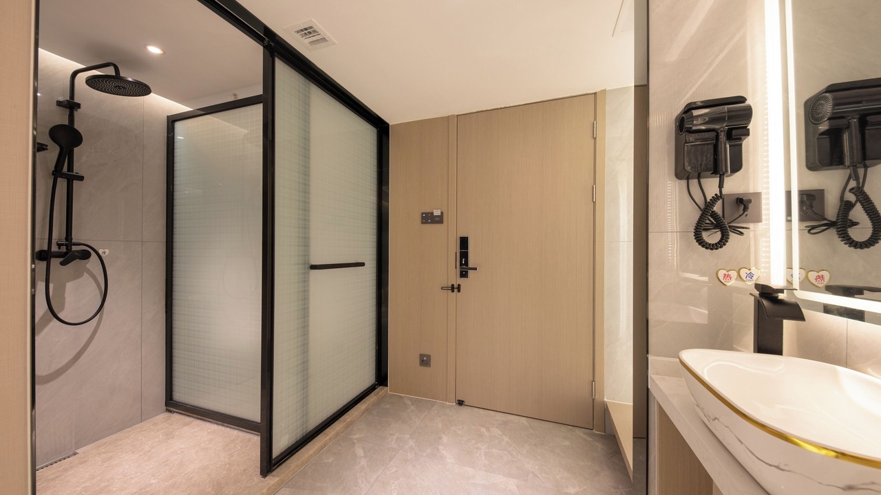 Photo of Bathroom in Central Business District