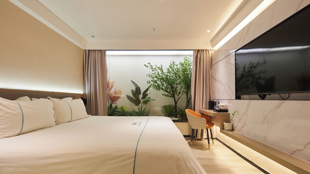 Photo of Bedroom in Central Business District