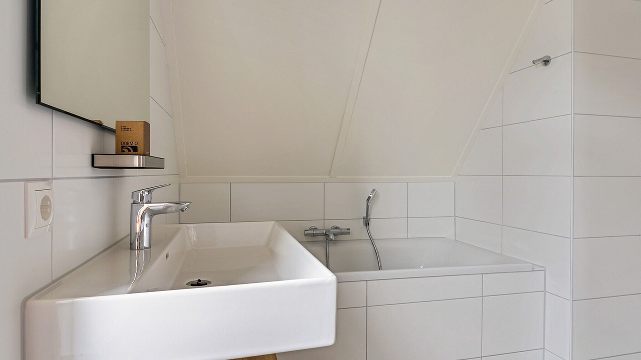 Photo of Bathroom in Opperdoes