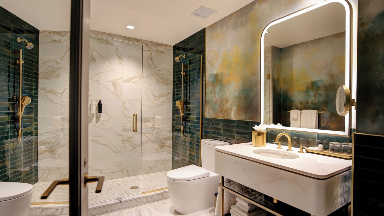 Photo of Bathroom in East Hazel Crest