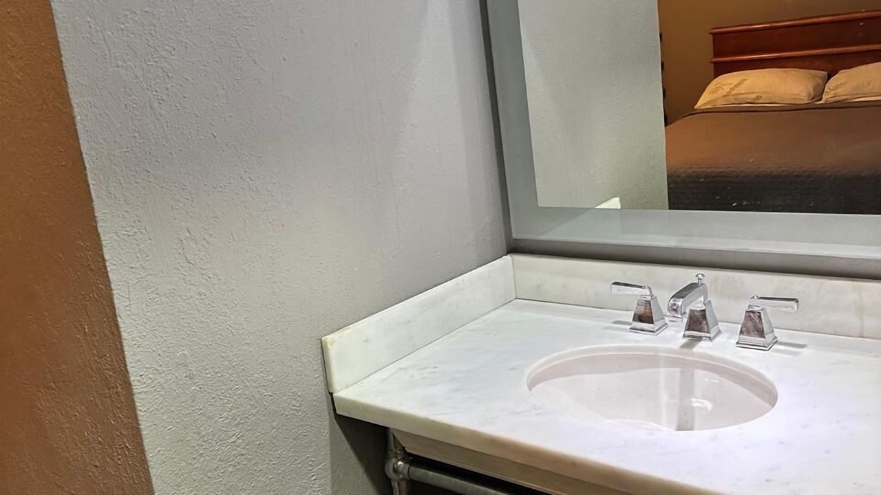 Photo of Bathroom in Avenida Revolucion