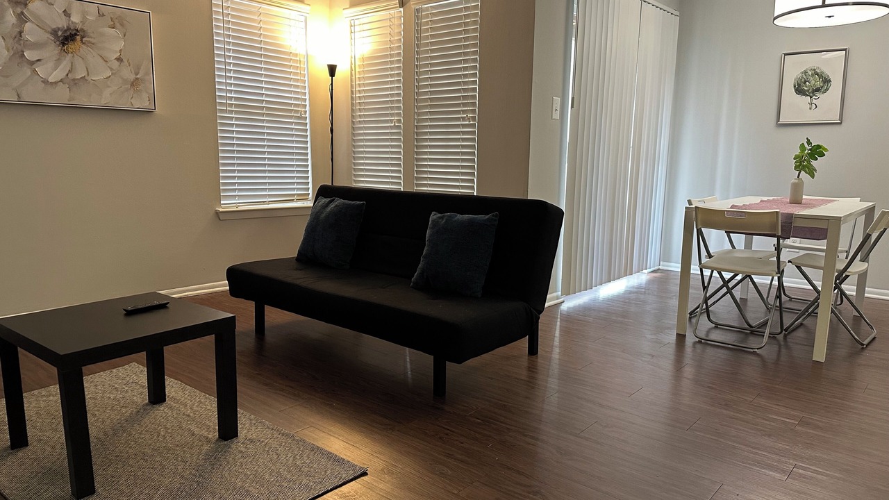 Photo of Livingroom in Gaithersburg