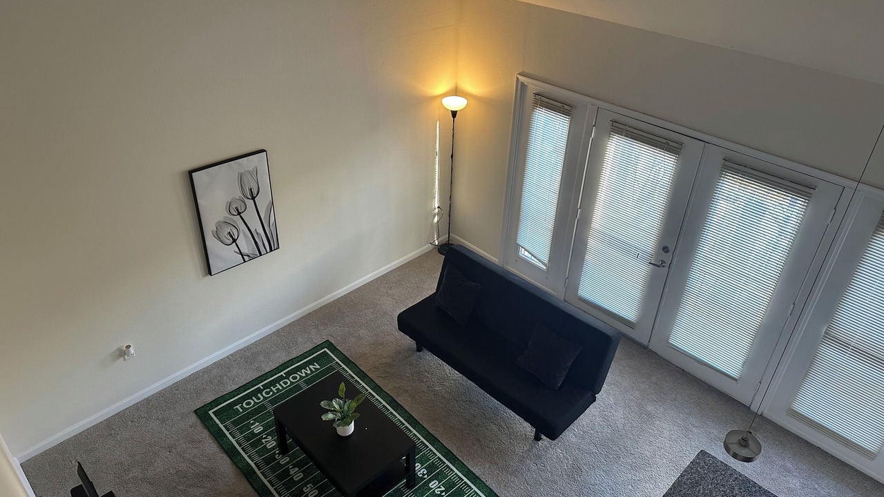 Photo of Livingroom in Rockville