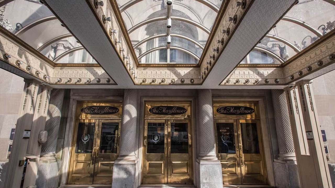 Photo of Outdoor in Connecticut Ave - K Street