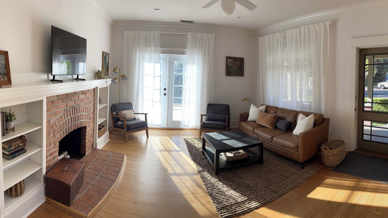 Photo of Livingroom in Santa Paula