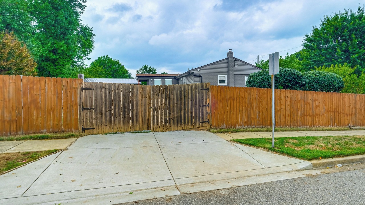 Photo of Others in Oxon Hill-Glassmanor
