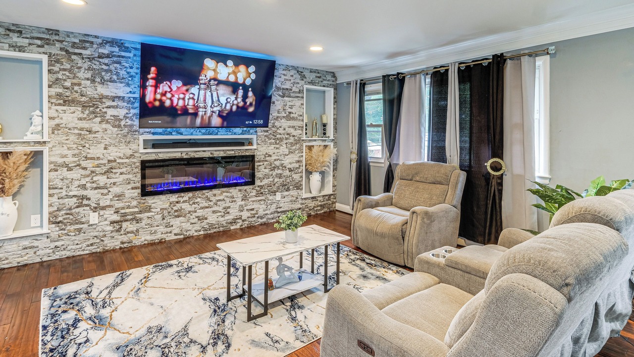 Photo of Livingroom in Oxon Hill-Glassmanor