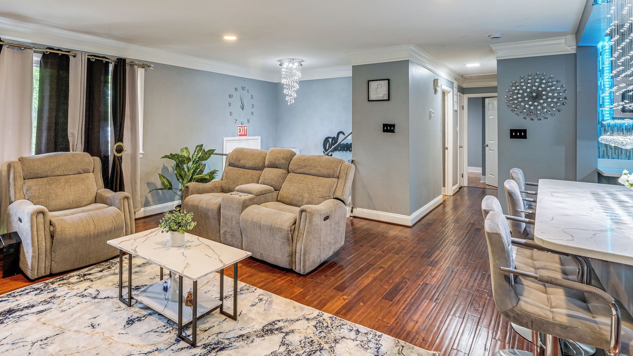 Photo of Livingroom in Oxon Hill-Glassmanor