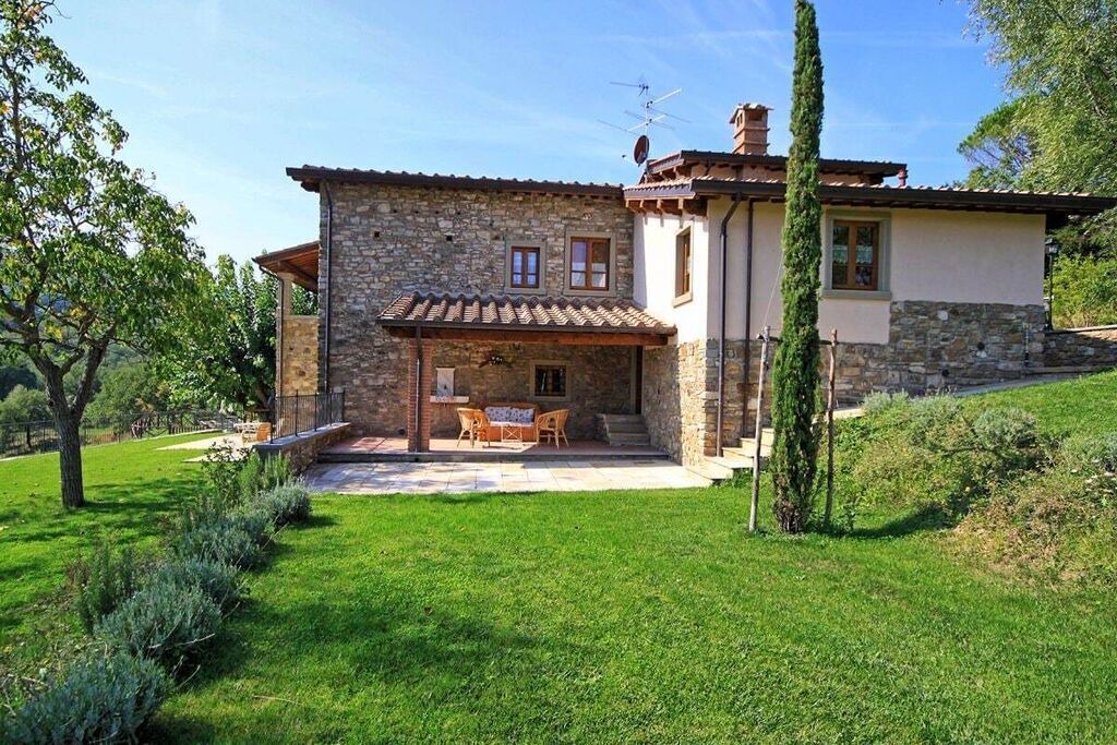 Photo of Outdoor in Porrena