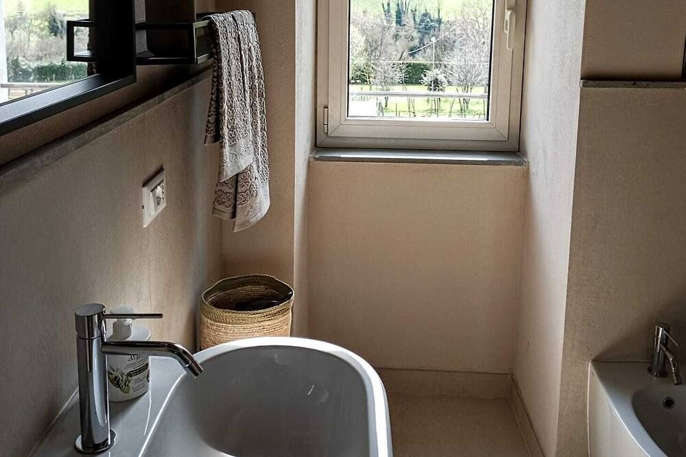 Photo of Bathroom in Marradi