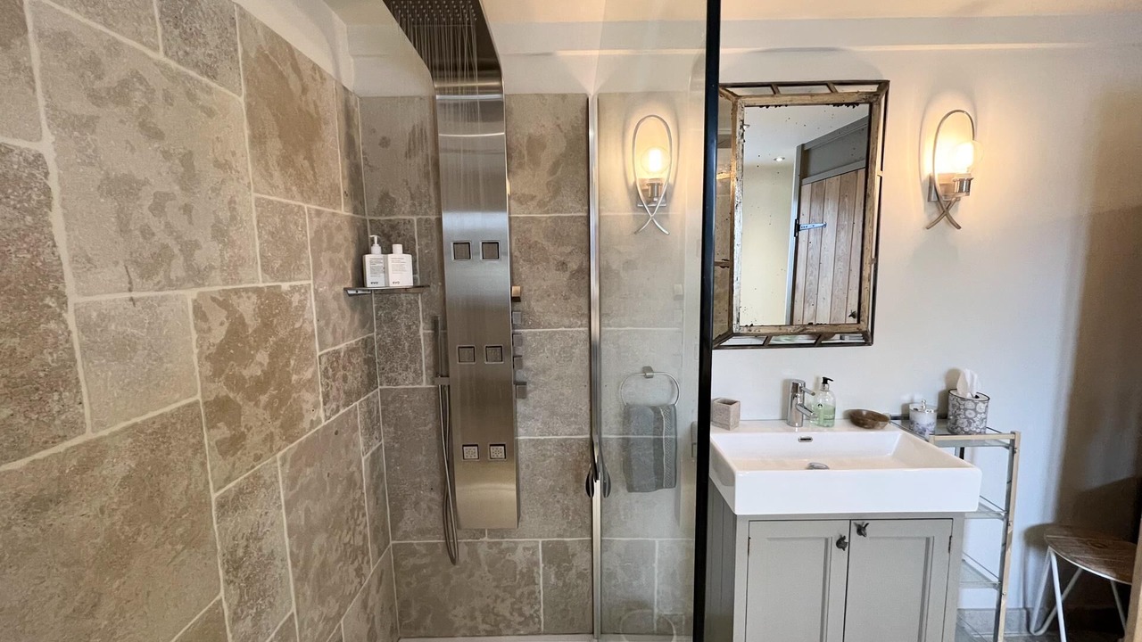 Photo of Bathroom in Great Wolford