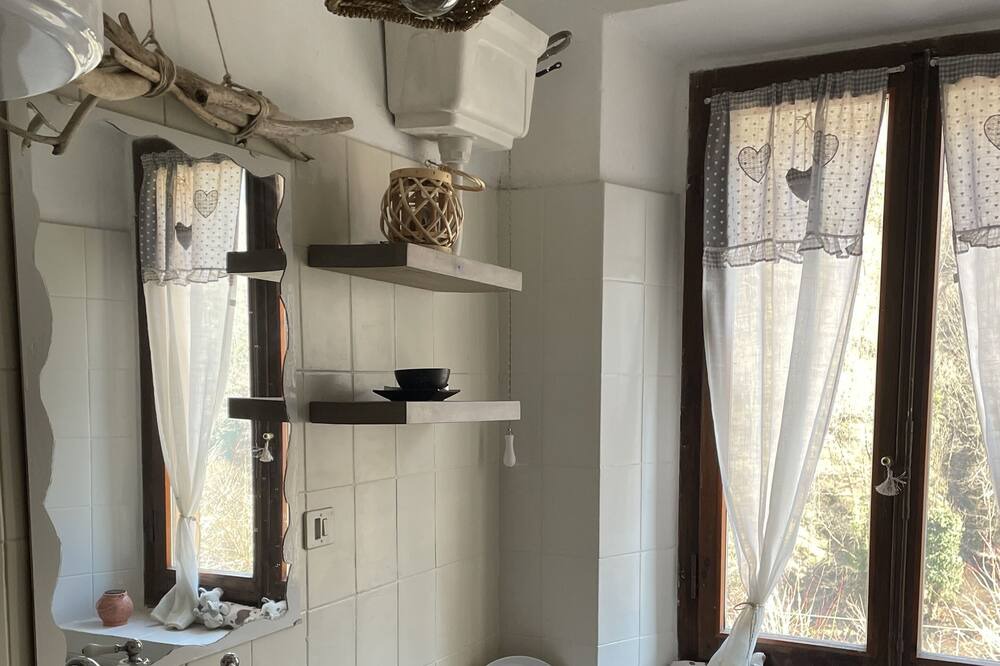 Photo of Bathroom in Castel di Casio