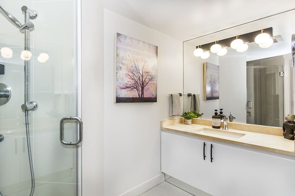 Photo of Bathroom in Lower Lonsdale