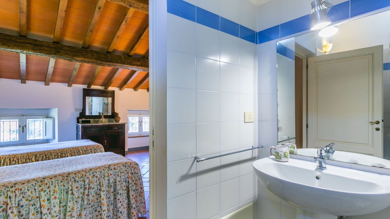 Photo of Bathroom in Marradi