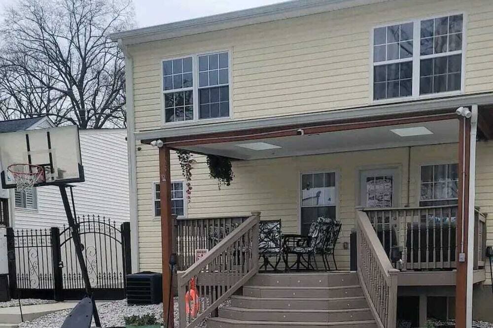 Photo of Outdoor in Hyattsville