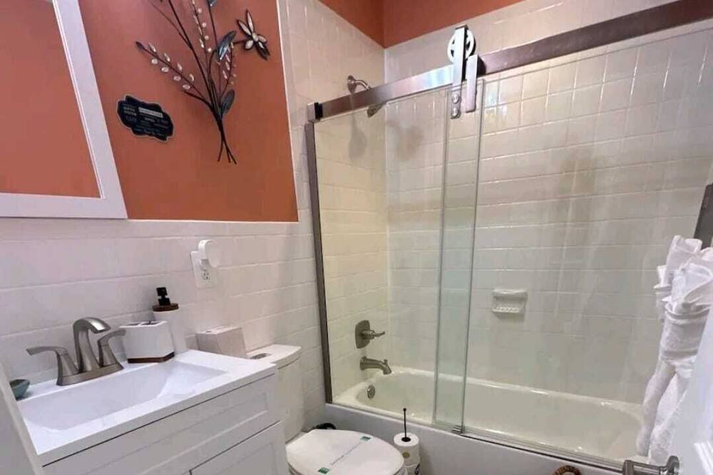 Photo of Bathroom in Hyattsville