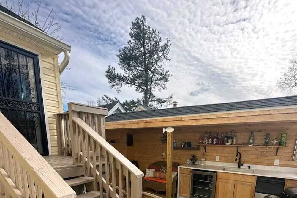 Photo of Outdoor in Hyattsville