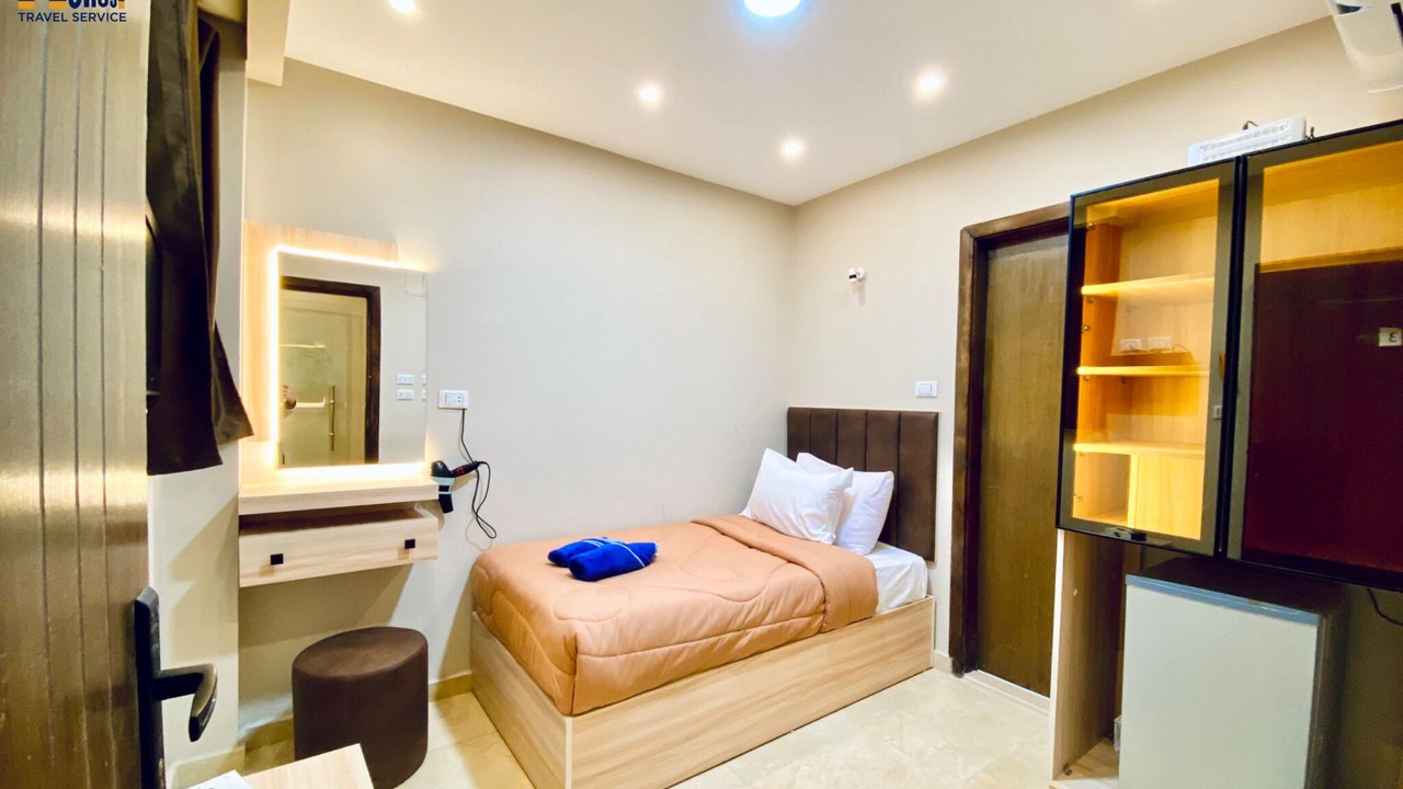 Photo of Bedroom in Kafrat al Jabal