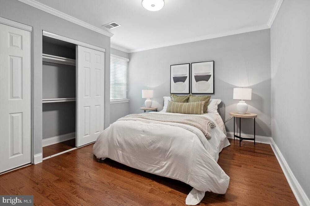 Photo of Bedroom in Forest Glen