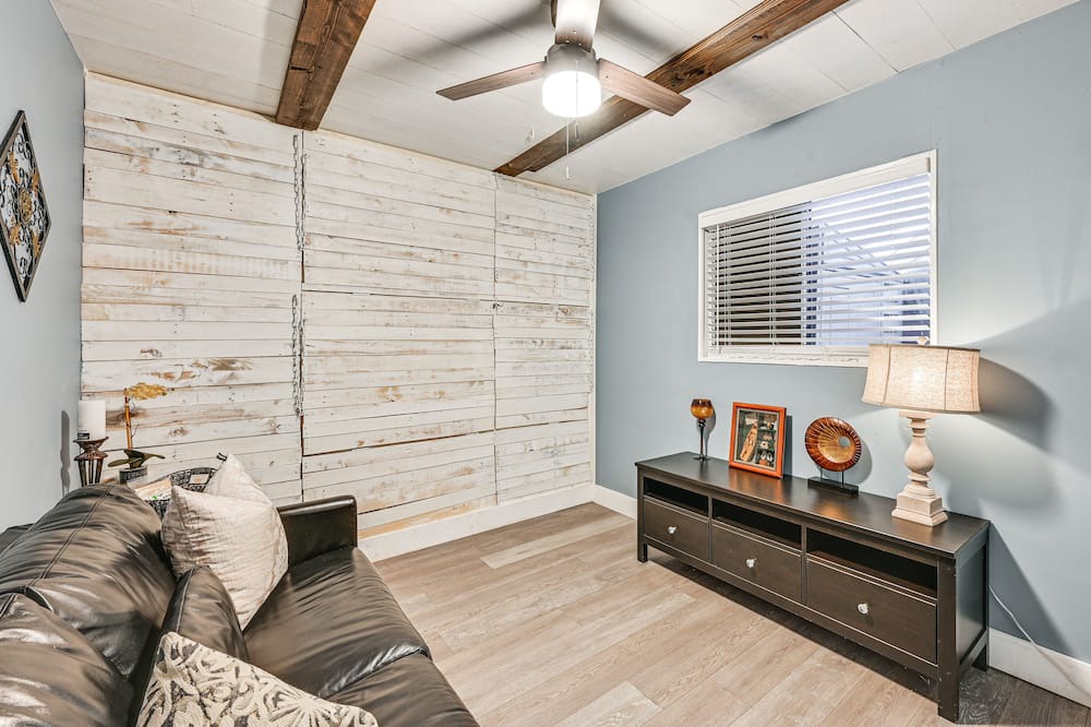 Photo of Bedroom in San Ysidro
