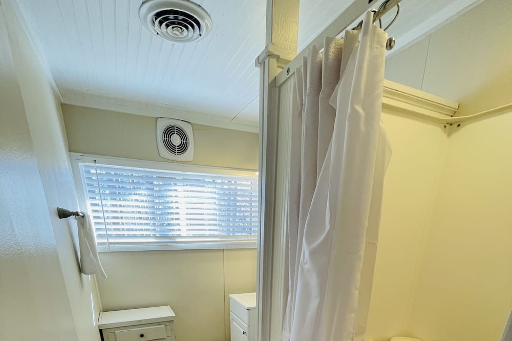 Photo of Bathroom in Clemmons