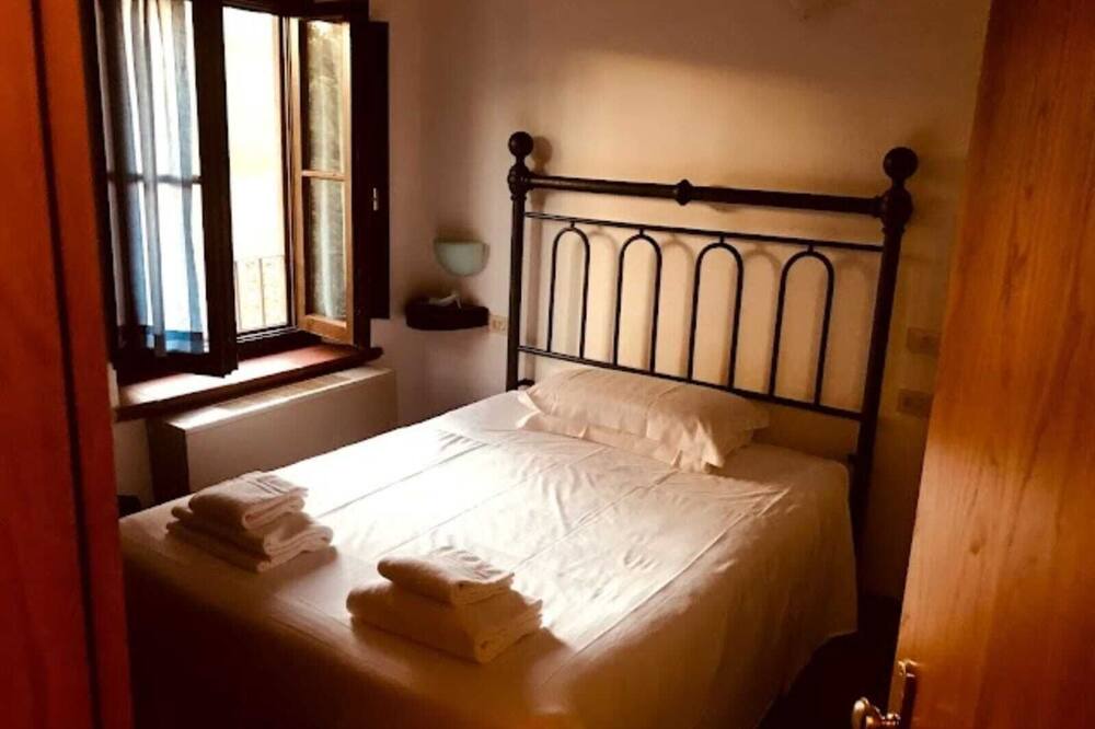 Photo of Bedroom in Galliano