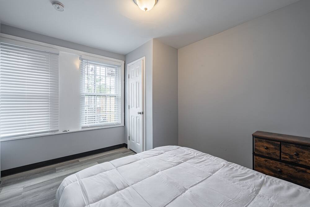 Photo of Bedroom in Anacostia