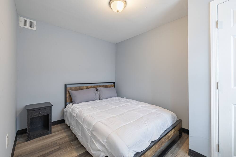 Photo of Bedroom in Anacostia