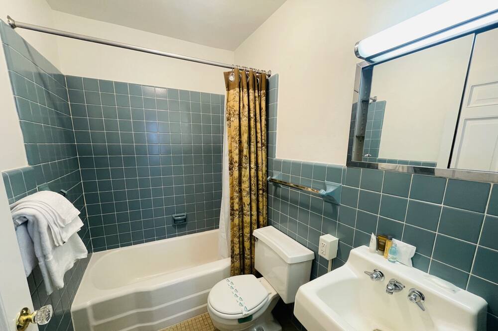 Photo of Bathroom in Clemmons