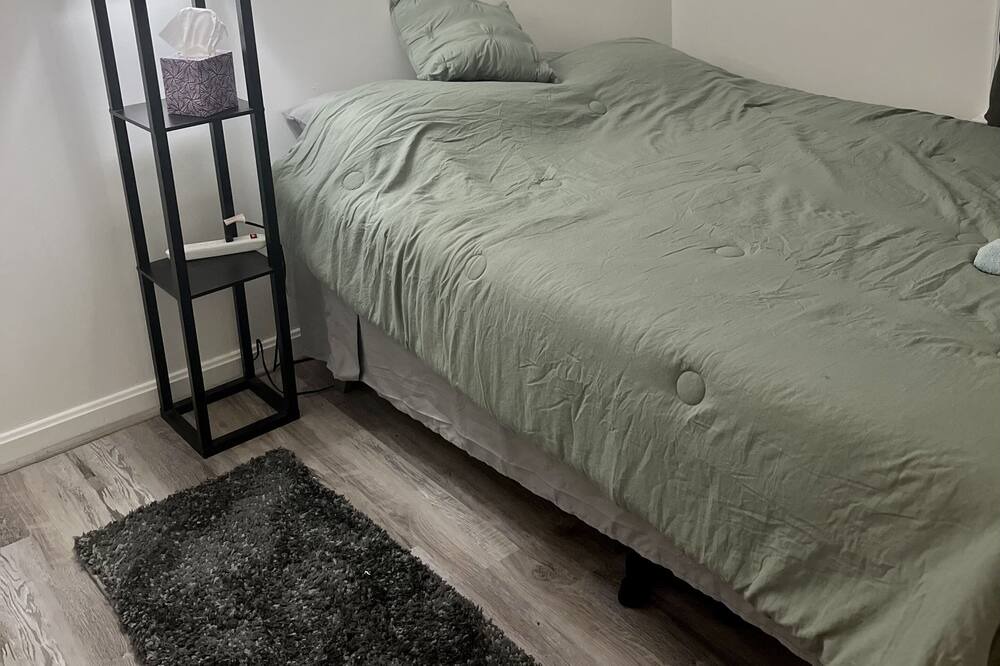 Photo of Bedroom in West Laurel