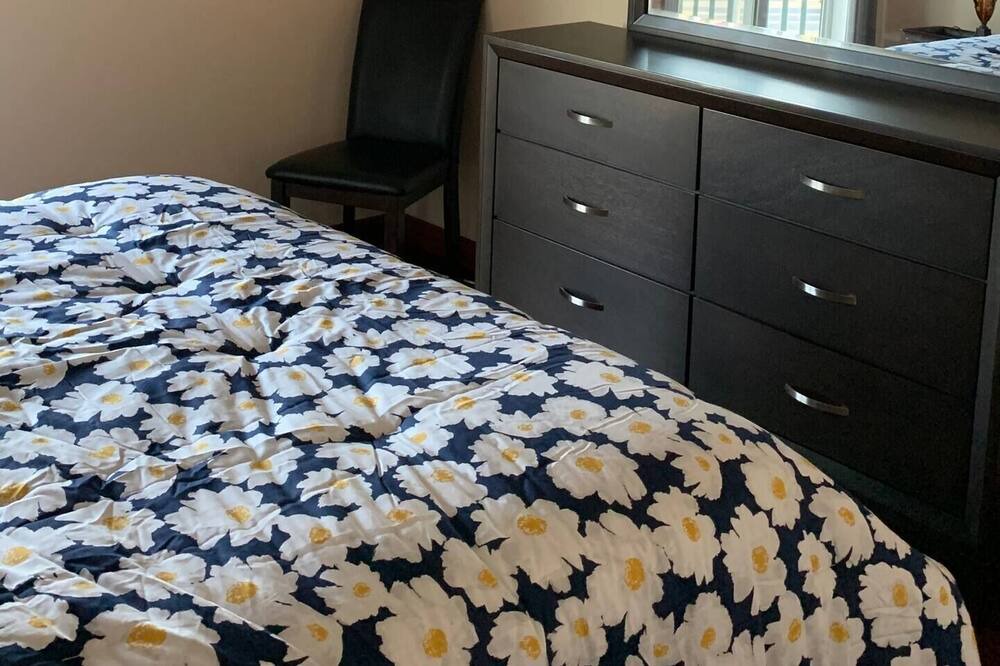Photo of Bedroom in Hollywood