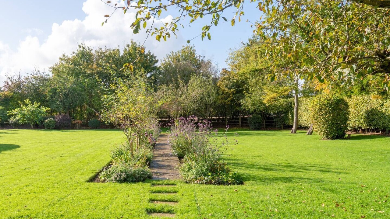 Photo of Outdoor in Todenham