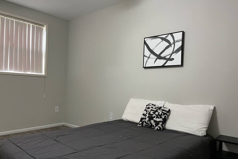 Photo of Bedroom in Gaithersburg