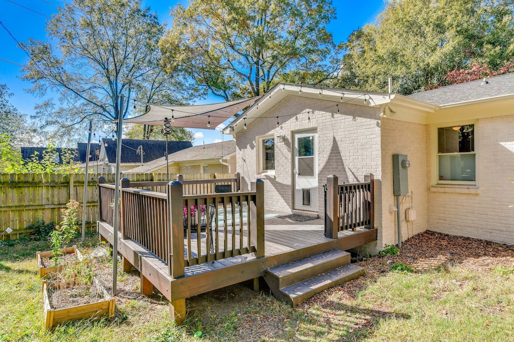 Photo of Outdoor in Plaza Midwood