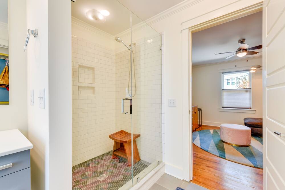 Photo of Bathroom in Plaza Midwood